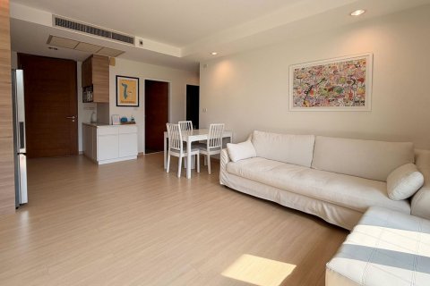 Condo in Hua Hin, Thailand, 2 bedrooms № 171706 - photo 2