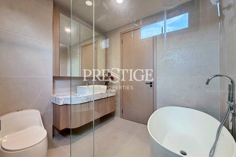 House in Pattaya, Thailand 6 bedrooms № 197642 - photo 30