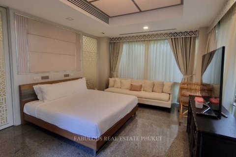Villa in Phuket, Thailand 5 bedrooms № 179711 - photo 24