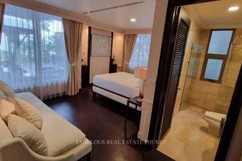 Villa in Phuket, Thailand 5 bedrooms № 179711 - photo 9