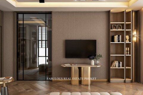 Villa in Bang Tao, Thailand 4 bedrooms № 179713 - photo 18