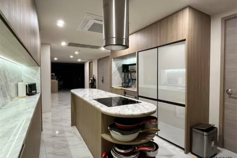 Condo à Bangkok, Thaïlande, 4 chambres  № 187497