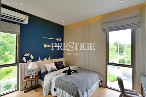 House in Pattaya, Thailand 4 bedrooms № 198608 - photo 22