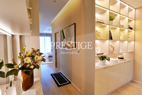 House in Pattaya, Thailand 4 bedrooms № 198608 - photo 18
