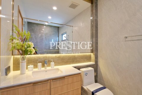 House in Pattaya, Thailand 4 bedrooms № 198608 - photo 21