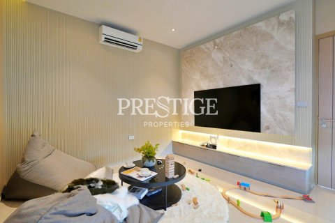 House in Pattaya, Thailand 4 bedrooms № 198608 - photo 11