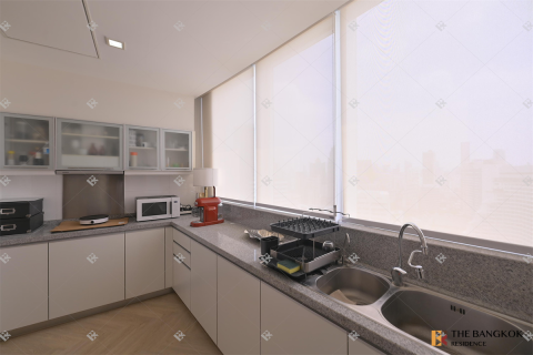 Condo in Bangkok, Thailand, 3 bedrooms  № 187461 - photo 2