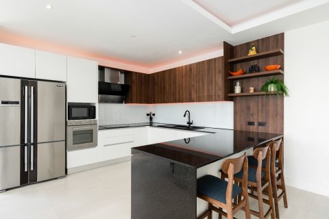 Villa in Ko Samui, Thailand 4 bedrooms № 148496 - photo 9