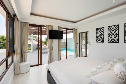Villa in Ko Samui, Thailand 4 bedrooms № 148496 - photo 14