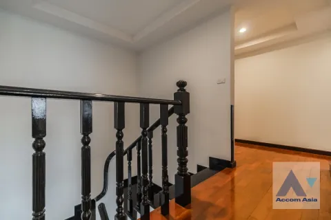 Duplex in Khlong Toei, Bangkok, Thailand 3 Schlafzimmer № 215110 - Foto 14