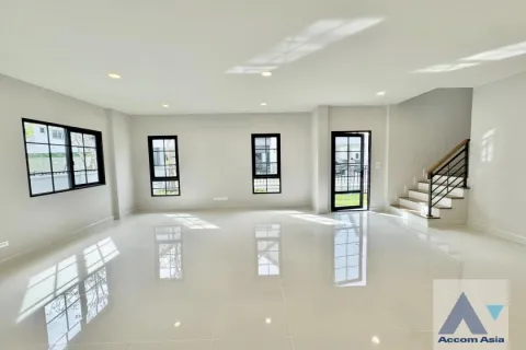 Haus in Bang Kaeo, Thailand 4 Schlafzimmer № 216088 - Foto 4