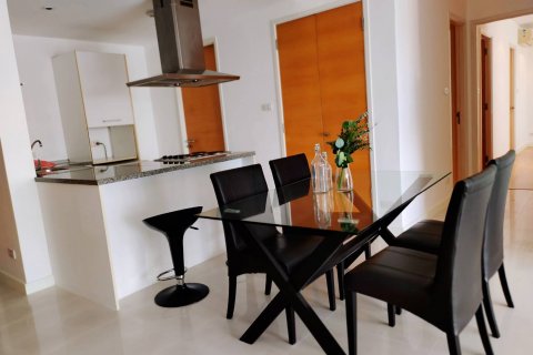 Condo in Bangkok, Thailand, 2 bedrooms  № 143113 - photo 3