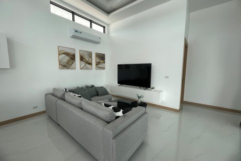 Villa in Hua Hin, Thailand 4 bedrooms № 169944 - photo 24