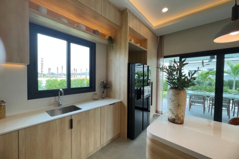 Villa in Hua Hin, Thailand 3 Schlafzimmer № 169949 - Foto 22