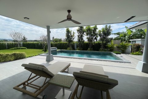 Villa in Hua Hin, Thailand 3 bedrooms № 169949