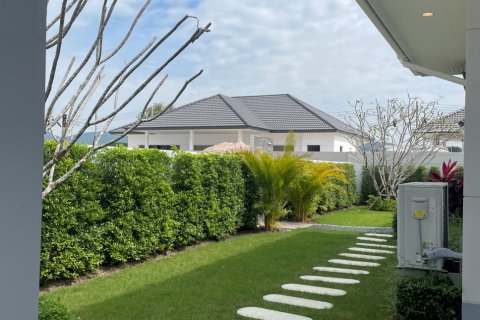 Villa in Hua Hin, Thailand 3 bedrooms № 169947 - photo 16