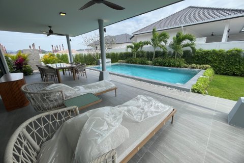 Villa in Hua Hin, Thailand 3 bedrooms № 169947 - photo 13
