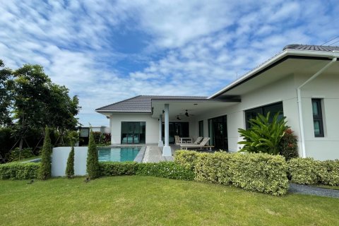 Villa in Hua Hin, Thailand 3 bedrooms № 169948