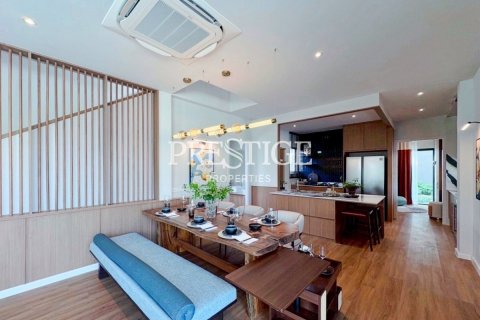 House in Pattaya, Thailand 4 bedrooms № 197720 - photo 7