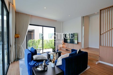 House in Pattaya, Thailand 4 bedrooms № 197720 - photo 4