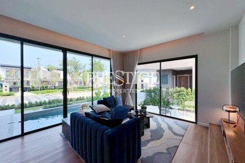 House in Pattaya, Thailand 4 bedrooms № 197720 - photo 5