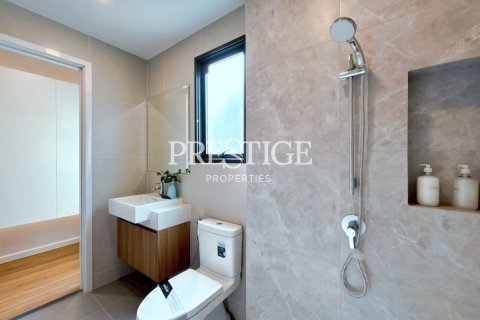 House in Pattaya, Thailand 4 bedrooms № 197720 - photo 22