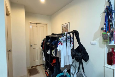 Condo in Bangkok, Thailand, 1 bedroom  № 186087 - photo 8