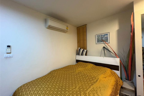 Condo in Bangkok, Thailand, 1 bedroom  № 186087 - photo 3