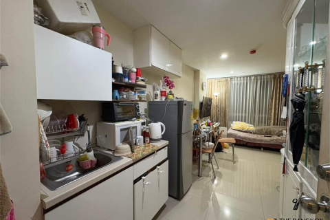 Condo in Bangkok, Thailand, 1 bedroom  № 186087 - photo 5
