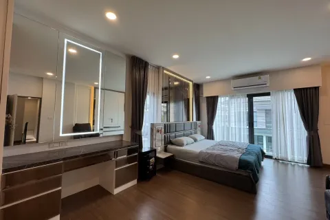 Дом в Банг Каео, Таиланд с 6 спальнями № 155791 - фото 1