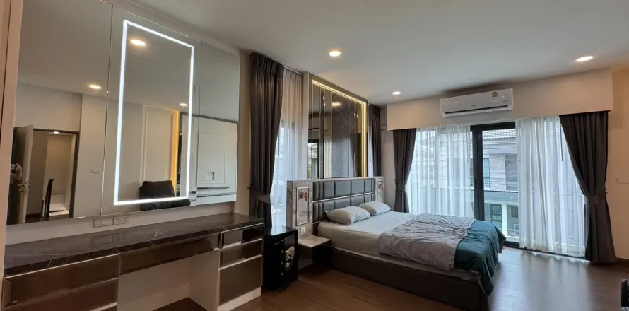 Дом в Банг Каео, Таиланд с 6 спальнями № 155791