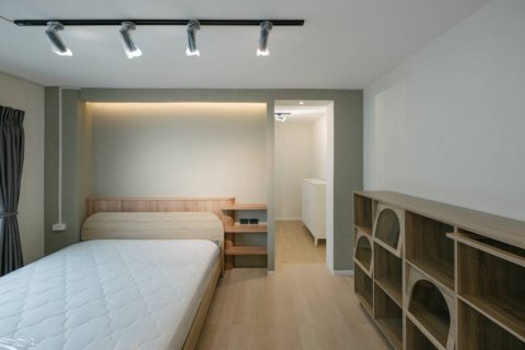 Кондоминиум с 2 спальнями в Бангкоке, Таиланд № 155787 - фото 10