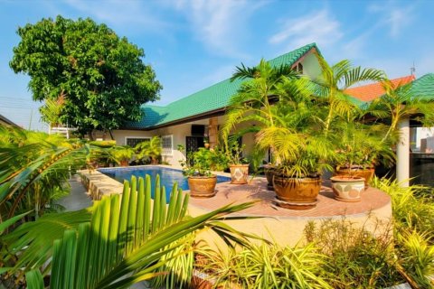 Вилла в Хуа Хине, Таиланд с 2 спальнями  № 155789 - фото 2