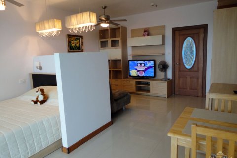 Studio dans le Condo à Pattaya, Thaïlande  № 176504 - photo 6