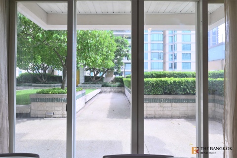 Condo in Bangkok, Thailand, 2 bedrooms № 184426 - photo 6