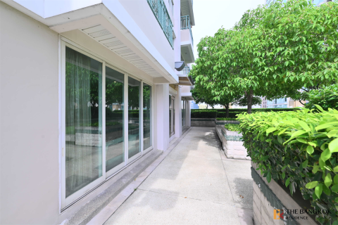 Condo in Bangkok, Thailand, 2 bedrooms № 184426 - photo 8