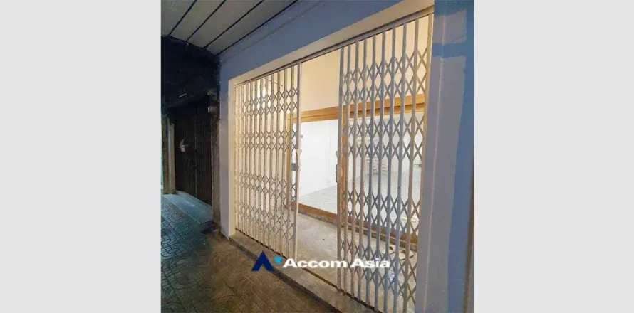 Shophouse in Khlong Toei, Bangkok, Thailand 90 m2 № 217262