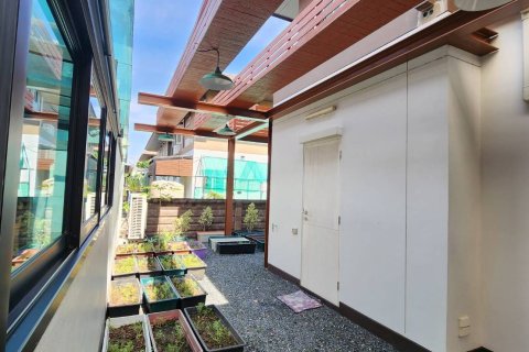 House in Chiang Mai, Thailand 9 bedrooms № 158288 - photo 21