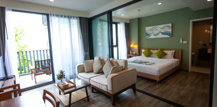 Studio in the Condo in Kathu, Thailand  № 158286