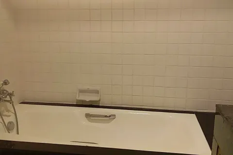 Кондоминиум с 2 спальнями в Кхлонг Сане, Бангкок, Таиланд № 158283 - фото 11