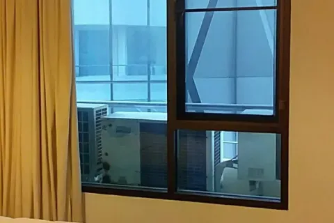 Кондоминиум с 2 спальнями в Кхлонг Сане, Бангкок, Таиланд № 158283 - фото 6