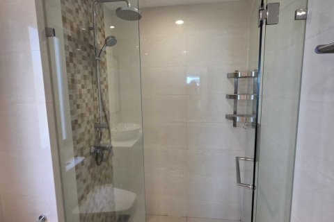 Studio dans le Condo à Phuket, Thaïlande  № 158284 - photo 14