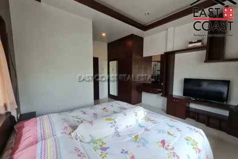 Casa de 4 dormitorios en Pattaya, Tailandia № 212695 - foto 30