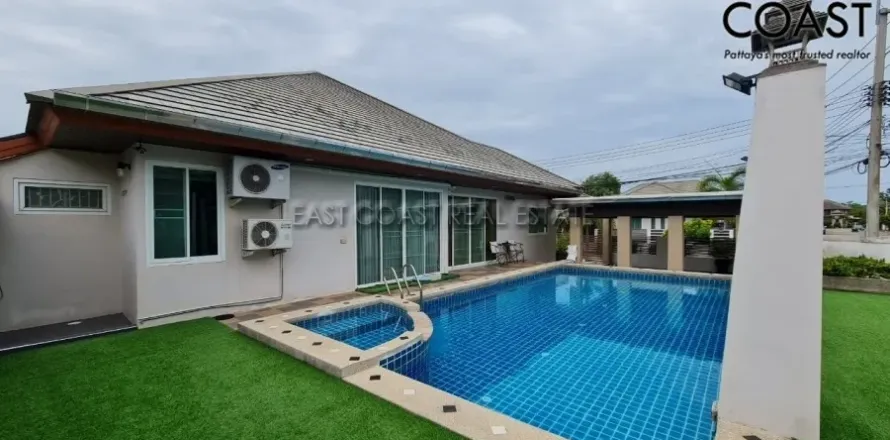 Casa de 4 dormitorios en Pattaya, Tailandia № 212695