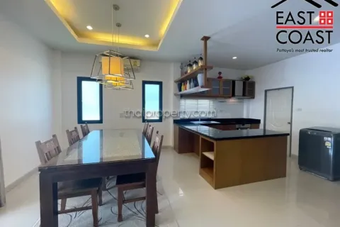 Casa de 3 dormitorios en Pattaya, Tailandia № 212690 - foto 12
