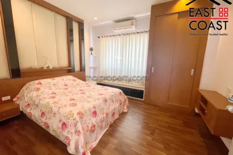 Casa de 3 dormitorios en Pattaya, Tailandia № 212690 - foto 16