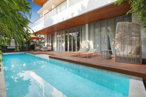 Вилла в Пхукете, Таиланд с 3 спальнями  № 139234 - фото 1