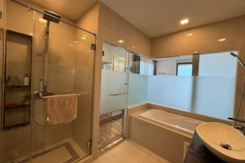 Condo in Pattaya, Thailand, 2 bedrooms № 137676 - photo 3