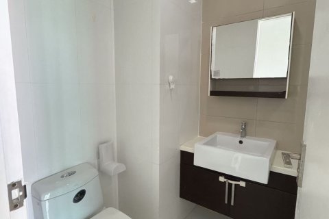 Кондоминиум с 2 спальнями в Ваттхане, Бангкок, Таиланд № 137037 - фото 12
