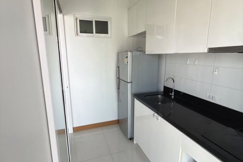 Кондоминиум с 2 спальнями в Ваттхане, Бангкок, Таиланд № 137037 - фото 9